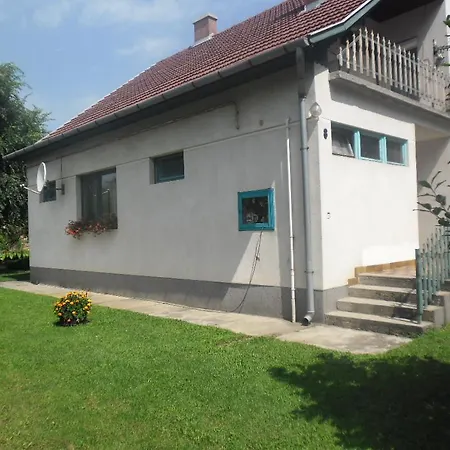 Emese Vendeghaz * Cserkeszőlő